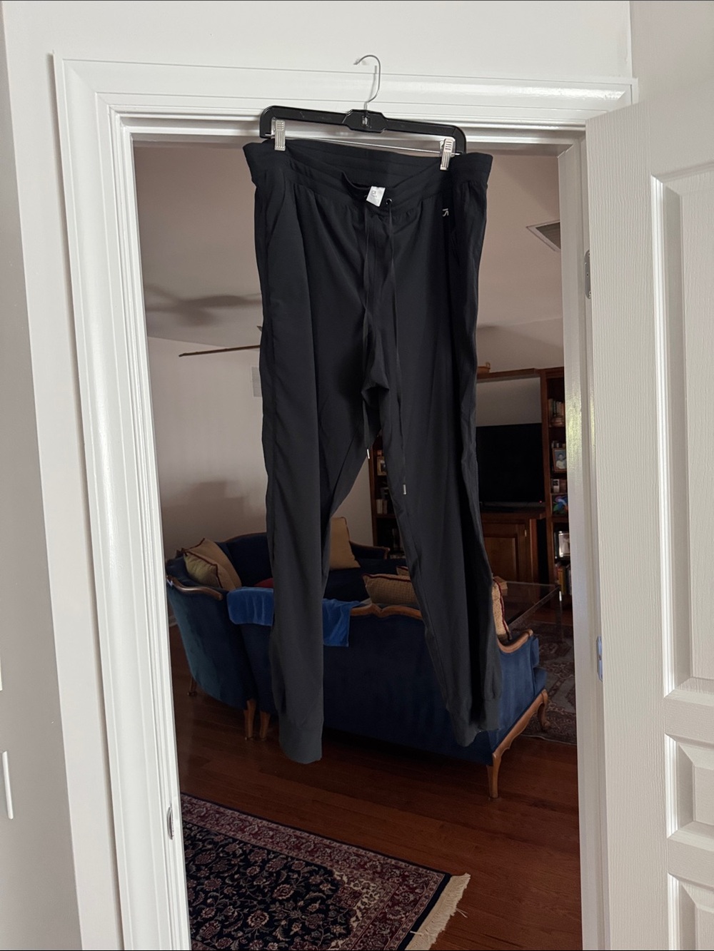 GAP woman’s Black Athletic Joggers